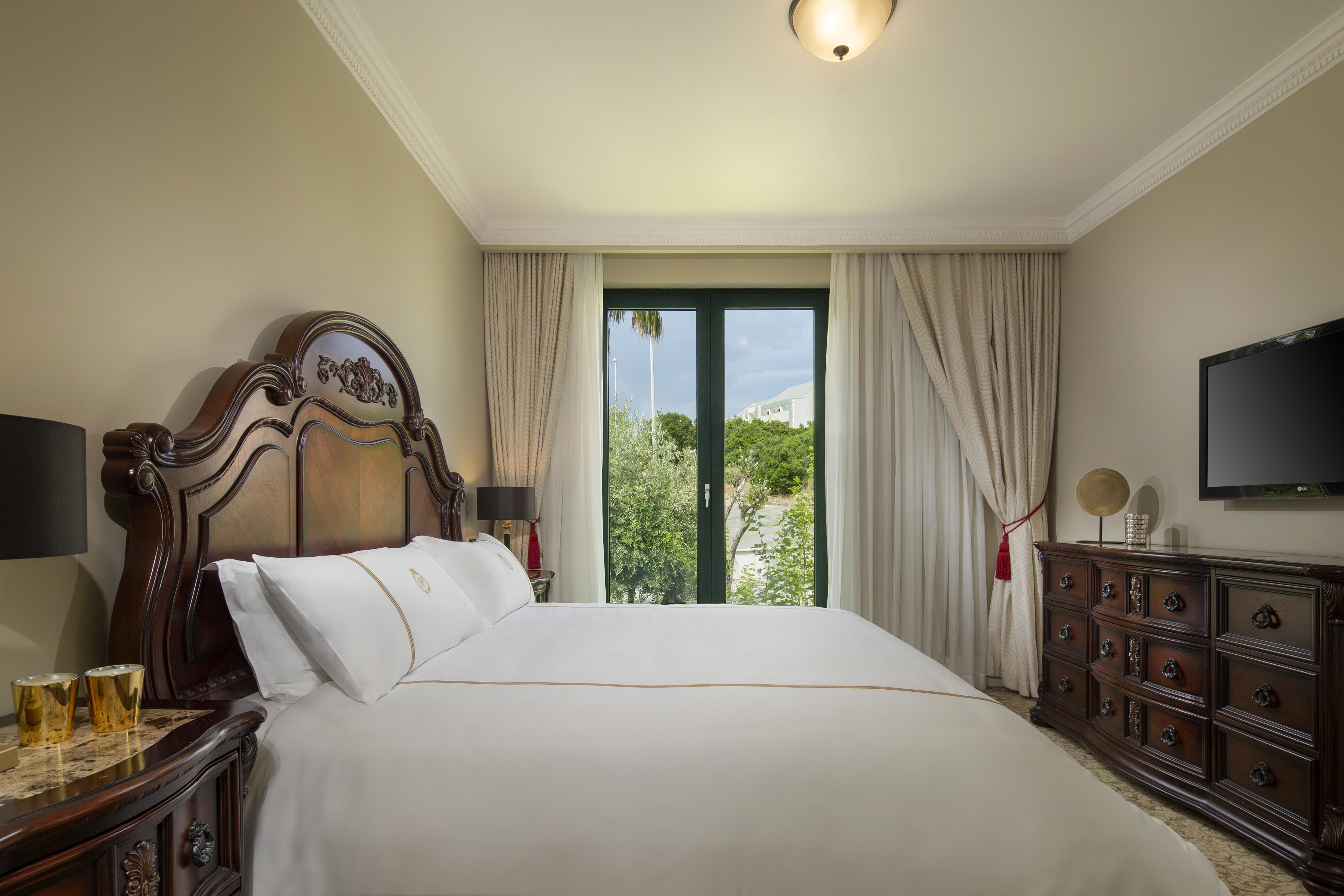 Royal Princess Hotel ดูบรอฟนิก ภายนอก รูปภาพ A bedroom at the hotel