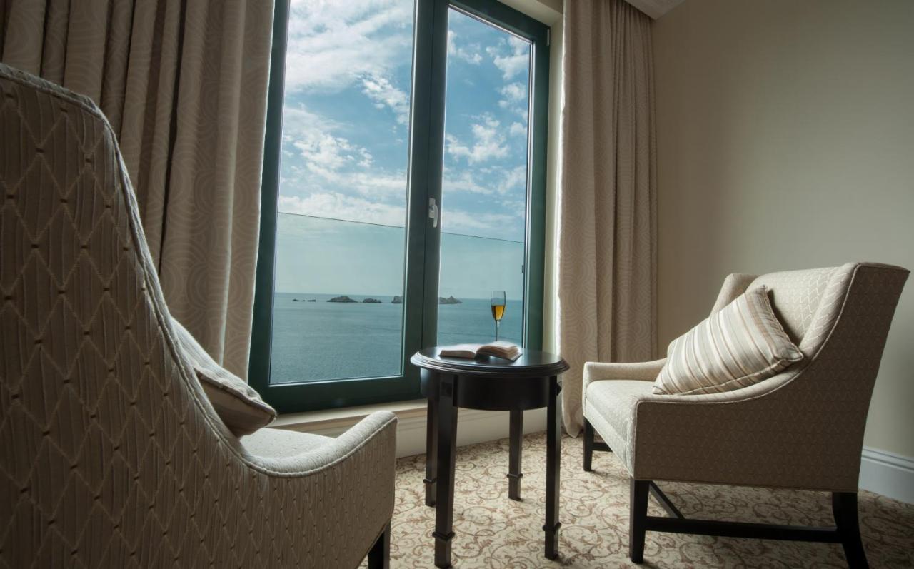 Royal Princess Hotel ดูบรอฟนิก ภายนอก รูปภาพ A room at the hotel