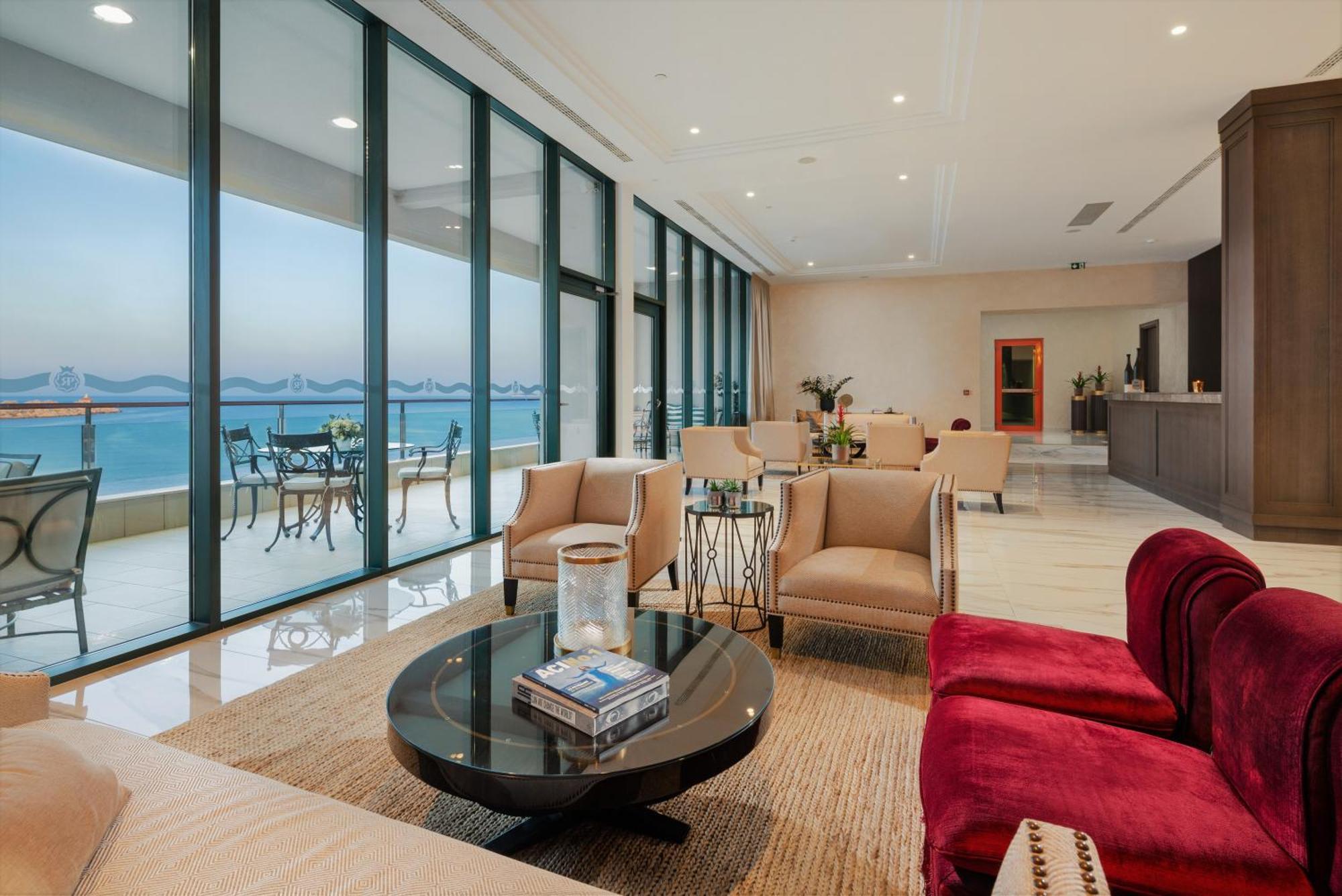 Royal Princess Hotel ดูบรอฟนิก ภายนอก รูปภาพ A living room in a penthouse at The Address
